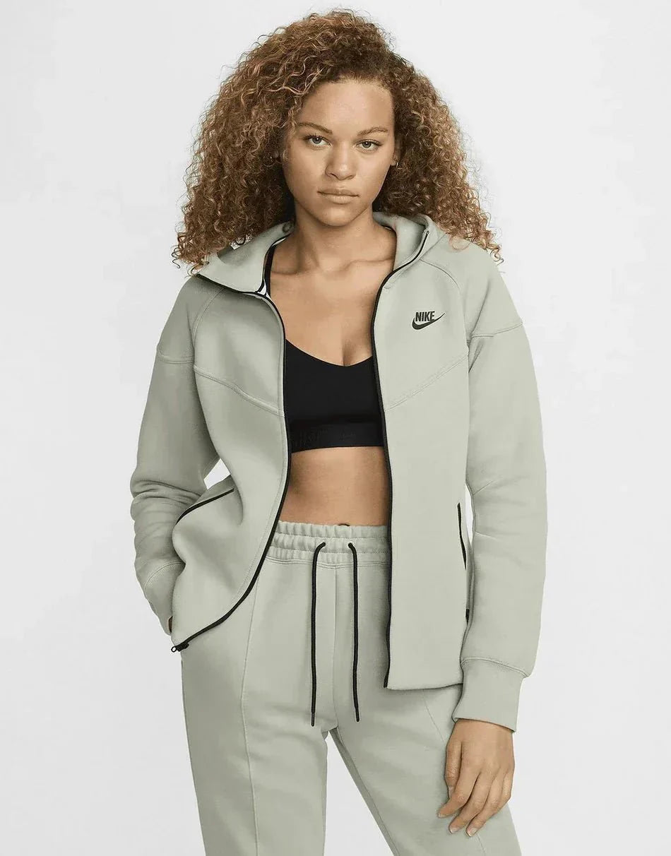 Nike Tech Fleece Full Zip Hoodie - kleostreetwear